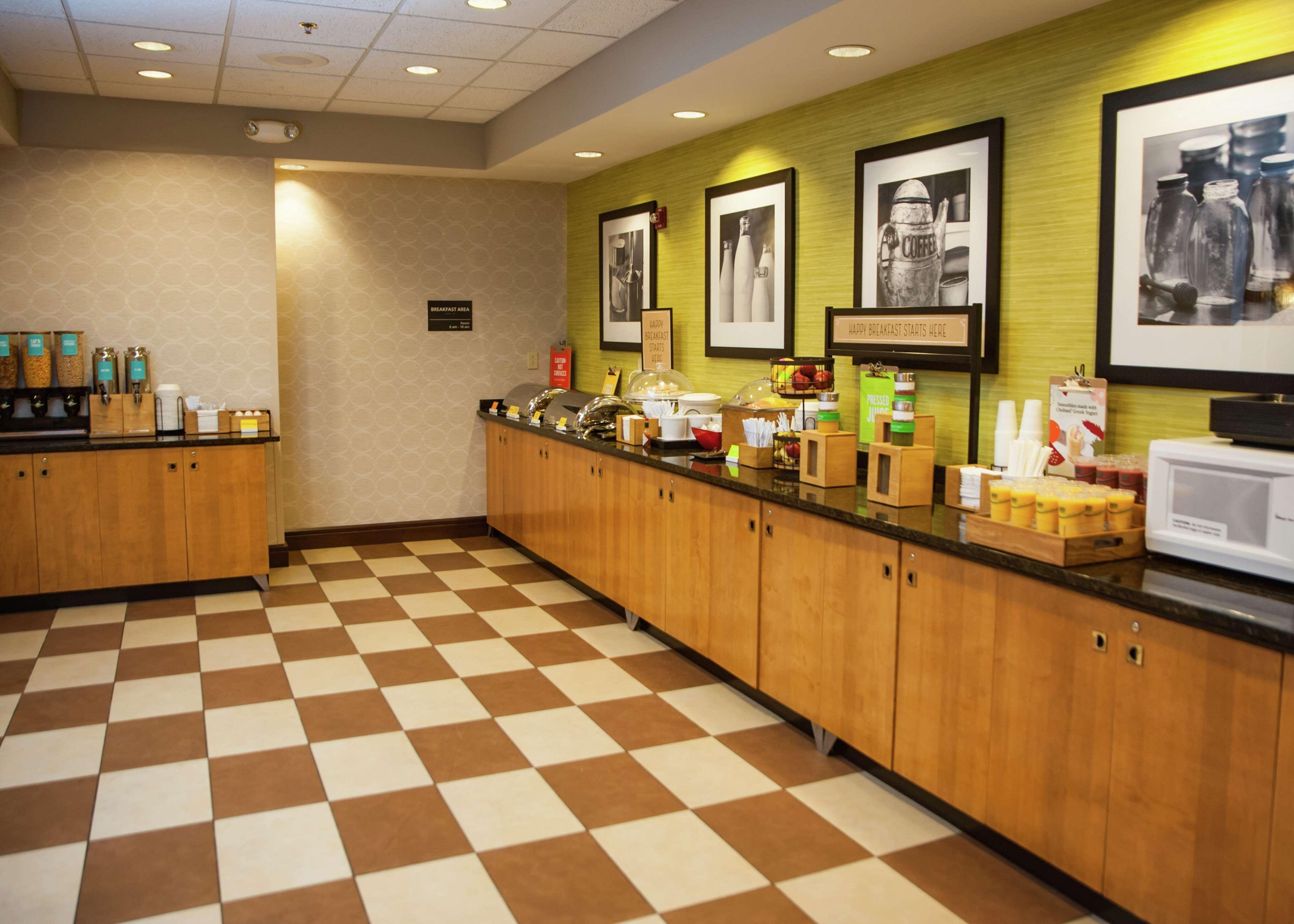 Hampton Inn Норфолк Екстериор снимка
