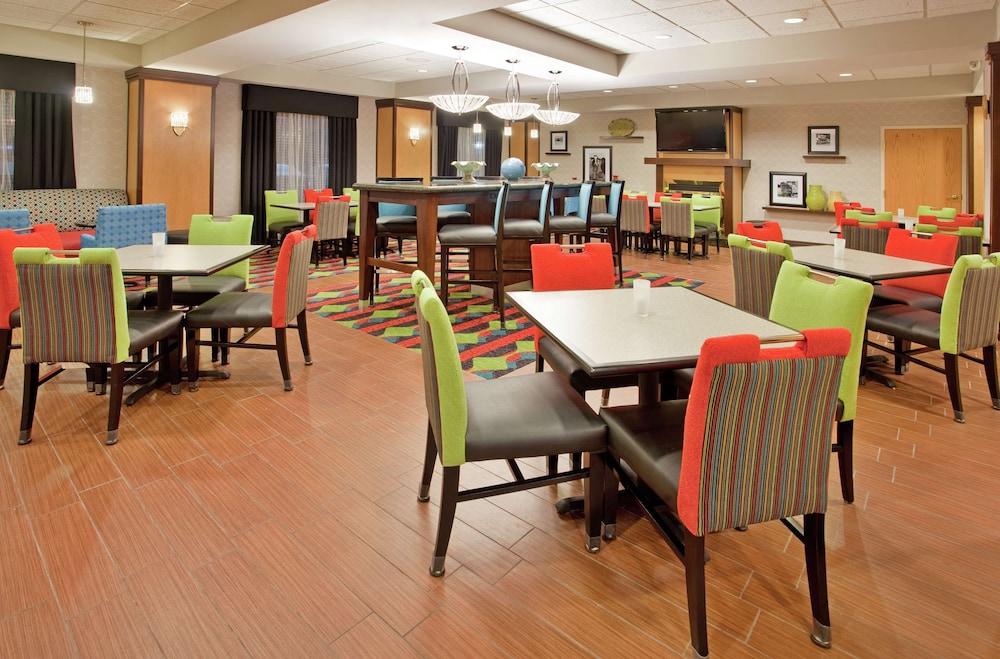Hampton Inn Норфолк Екстериор снимка