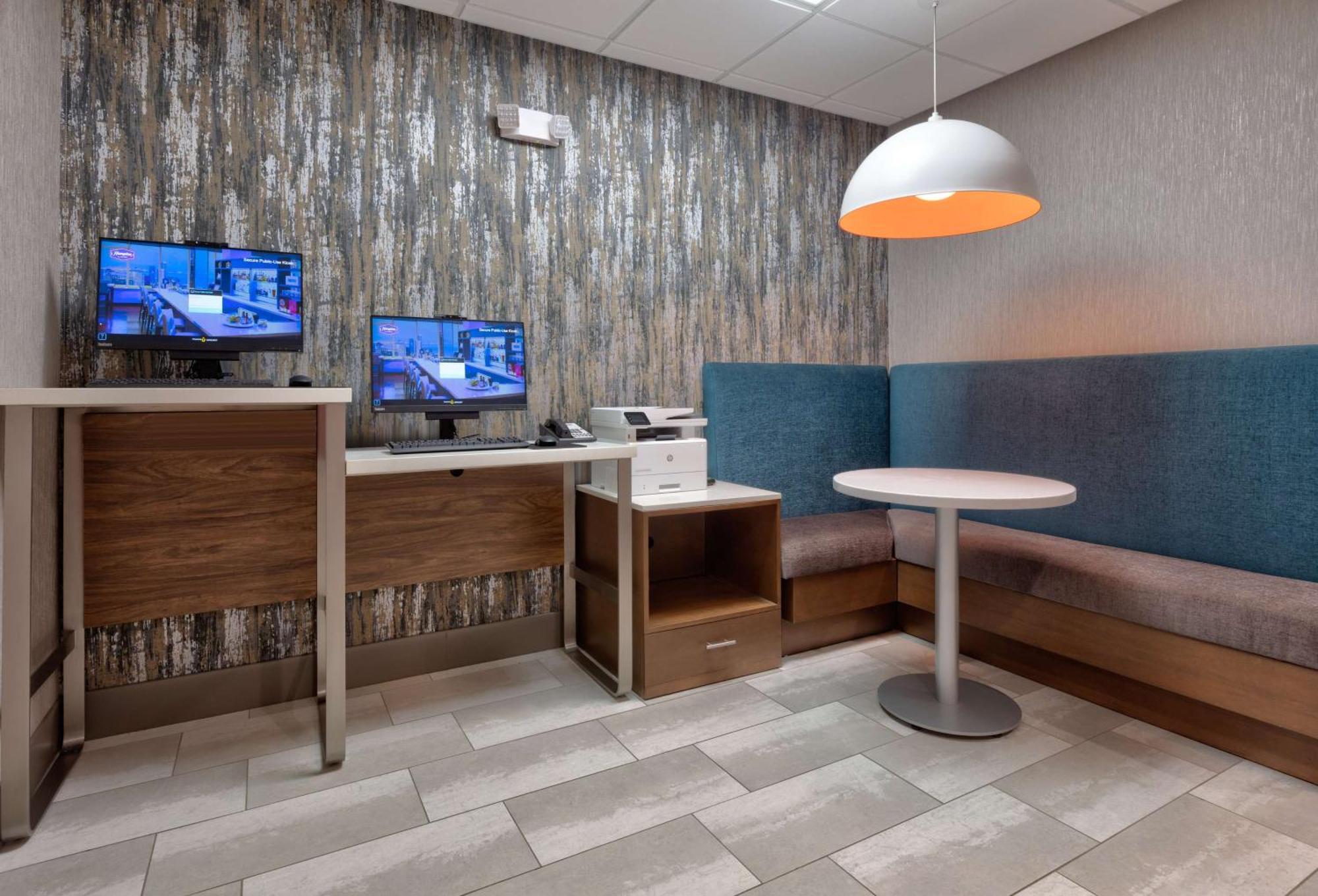 Hampton Inn Норфолк Екстериор снимка