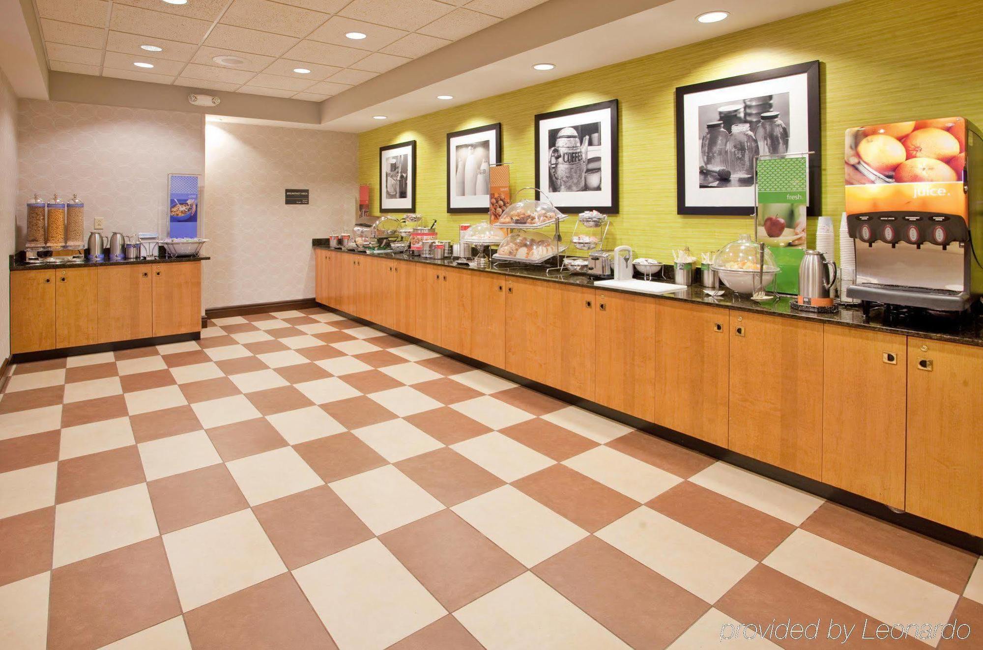 Hampton Inn Норфолк Екстериор снимка